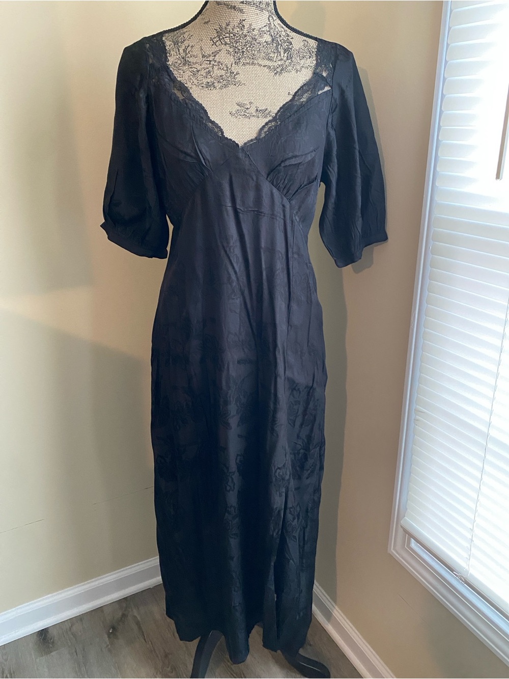 Black Lace-Trim Maxi Dress - Women's Elegant Evening Dress